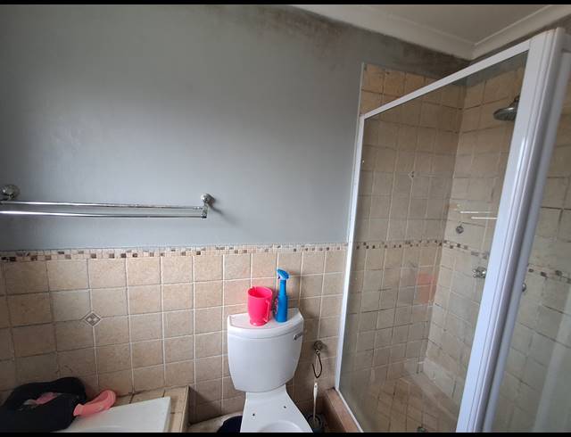 2 BEDROOM TOWNHOUSE FOR SALE IN CASTLEVIEW